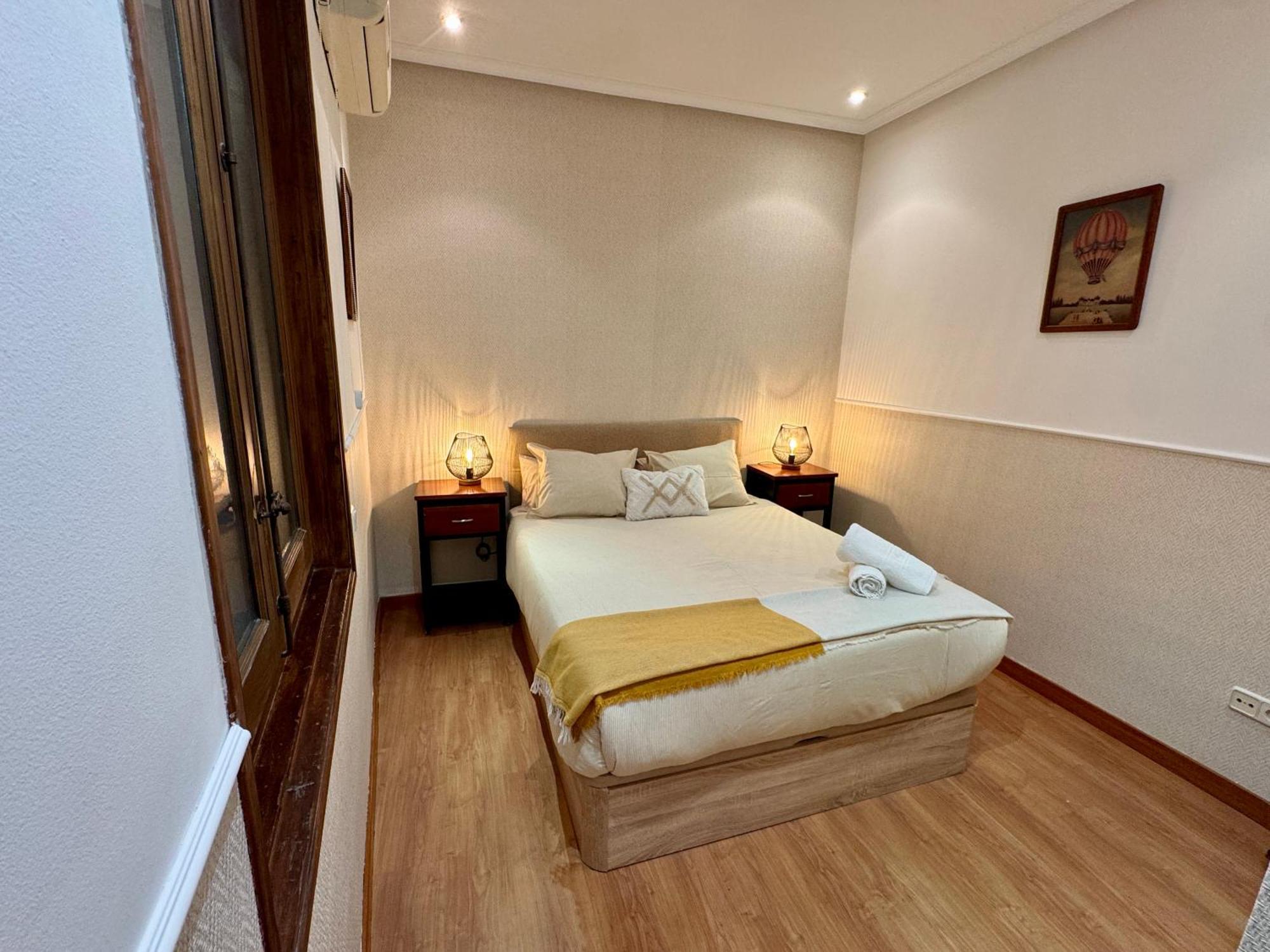 Apartamento A Dos Pasos De La Plaza Mayor Madrid Exterior photo