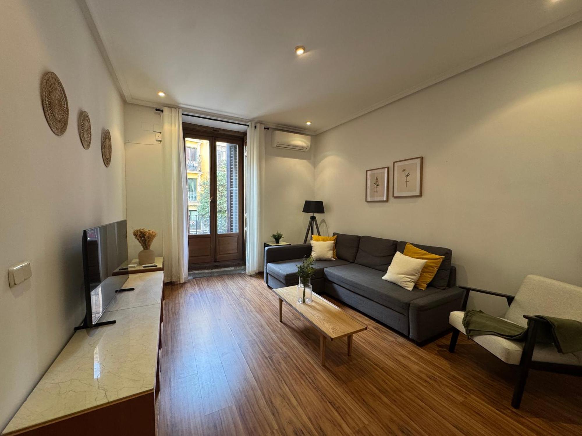 Apartamento A Dos Pasos De La Plaza Mayor Madrid Exterior photo